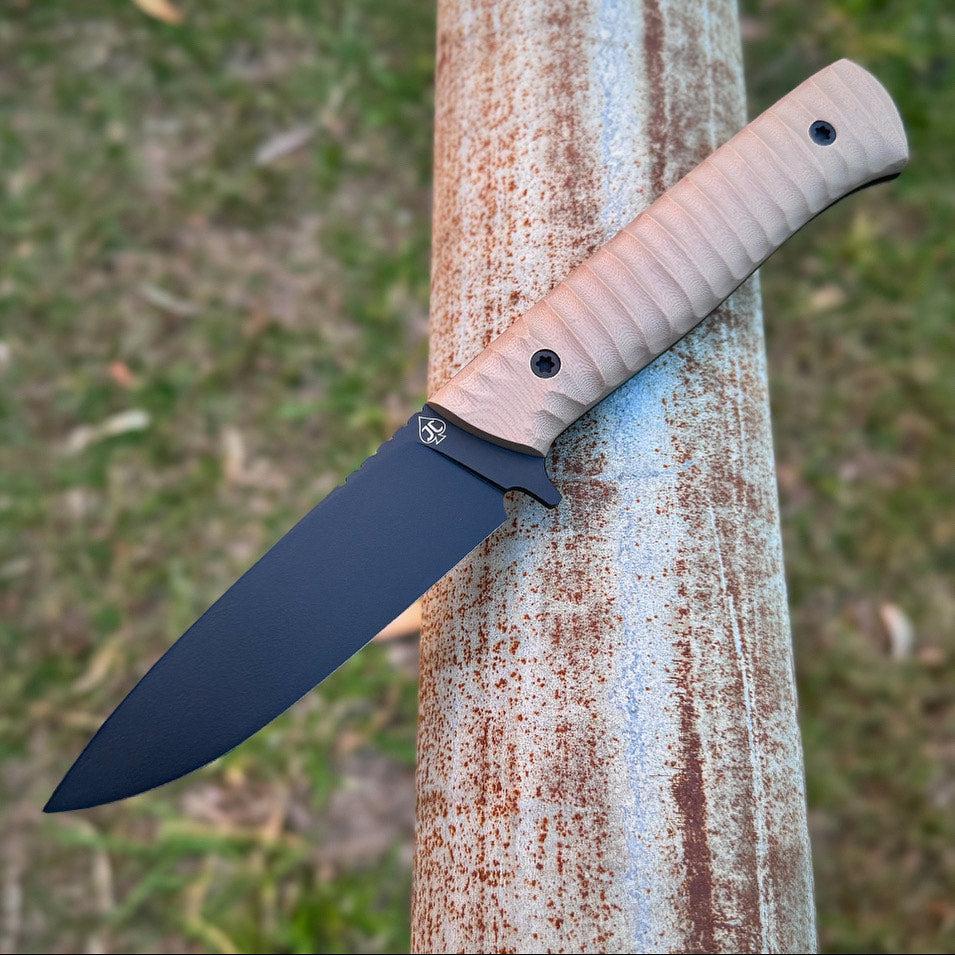 Tilly Tactical Hunter - Tan G10 Handle